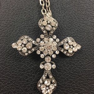 Silver chain with rhinestone cross